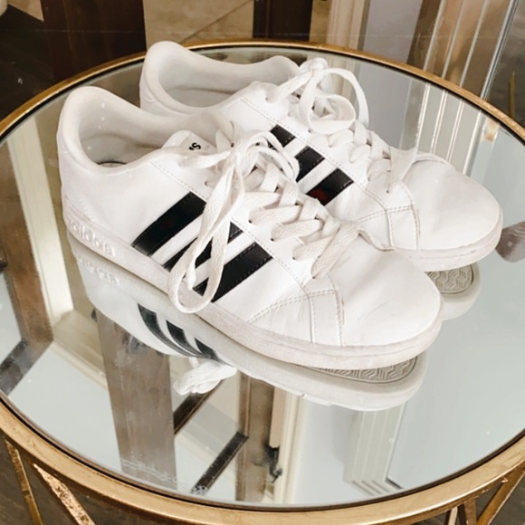 adidas Shoes - Adidas Neo sneakers